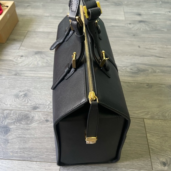 Armani handbag black New with all bags, Tags, n Certificate. - Picture 7 of 13